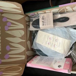 All true spring 2022 complete box.